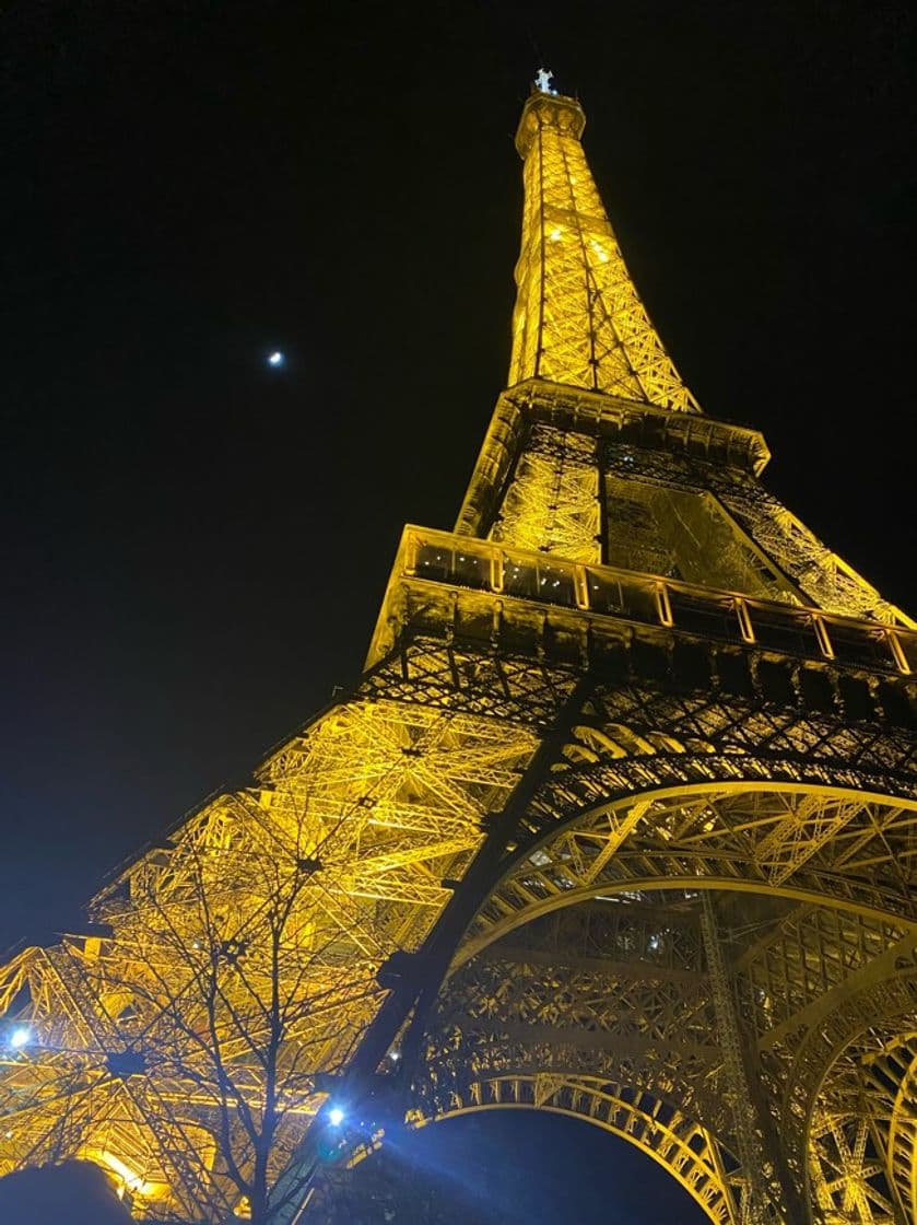 Place Torre Eiffel