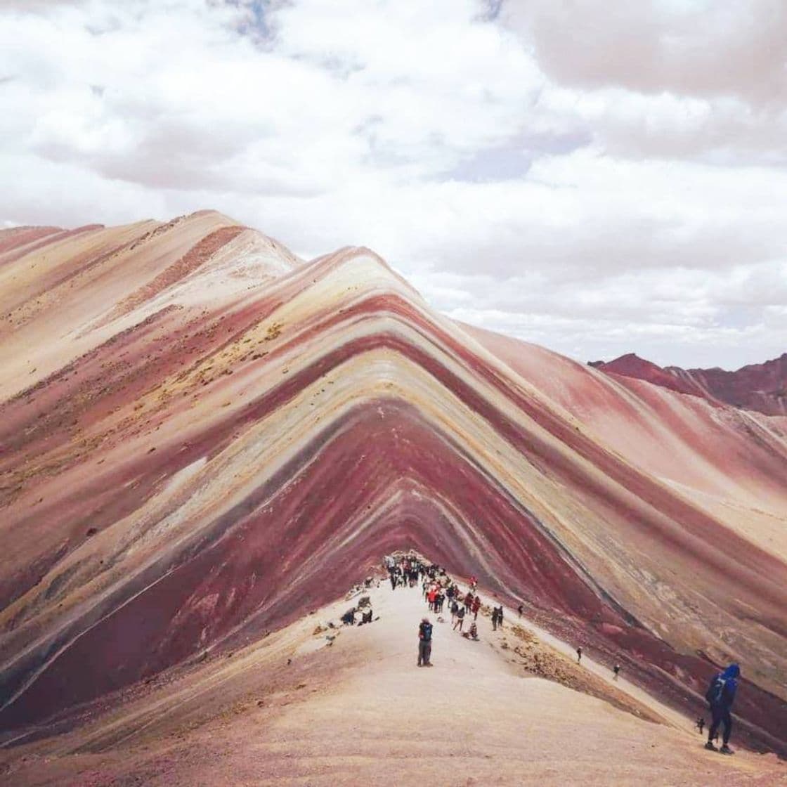 Lugar Vinicunca Rainbow Mountain