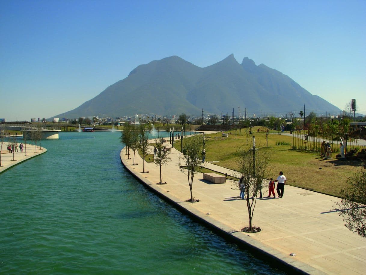 Place Monterrey Centro