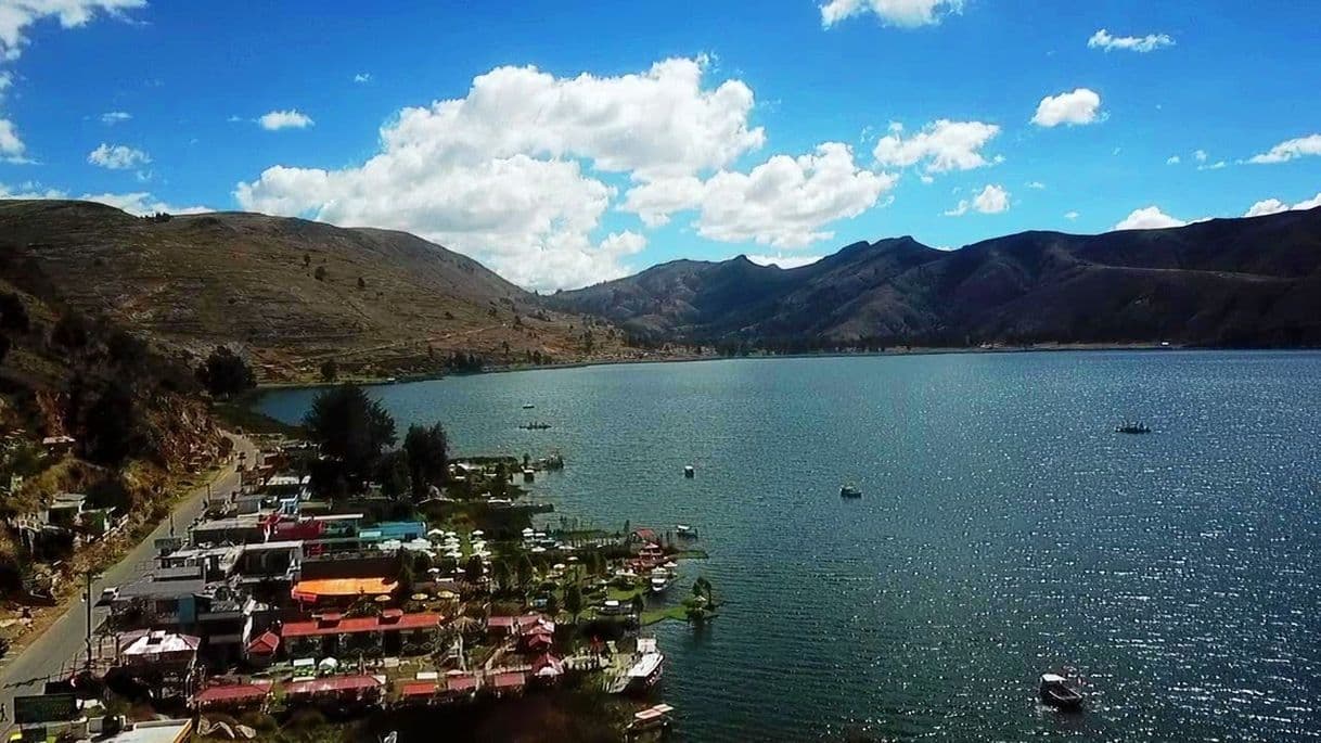 Lugar Laguna de Paca