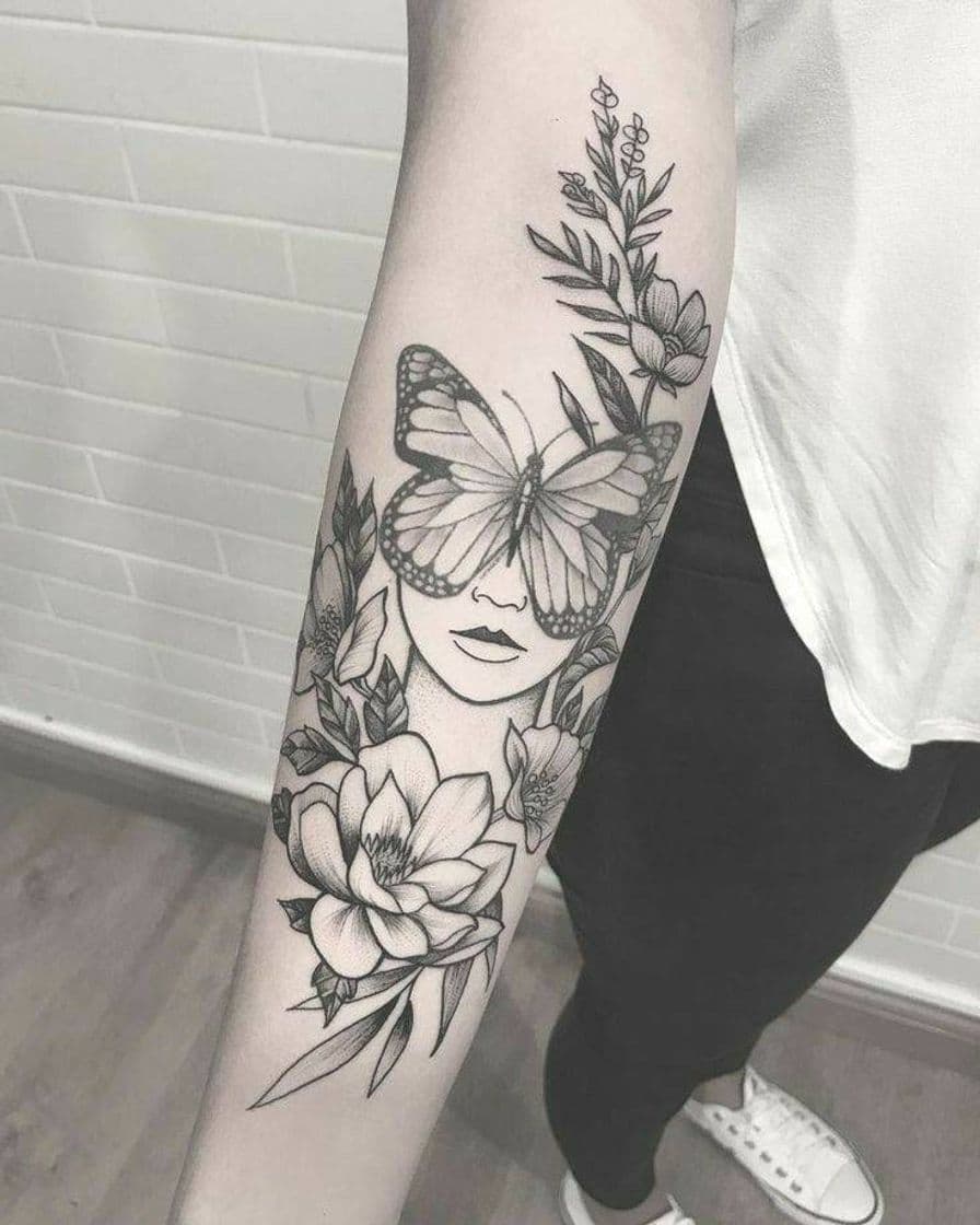 Fashion Tatuaje para mujeres de mariposa 