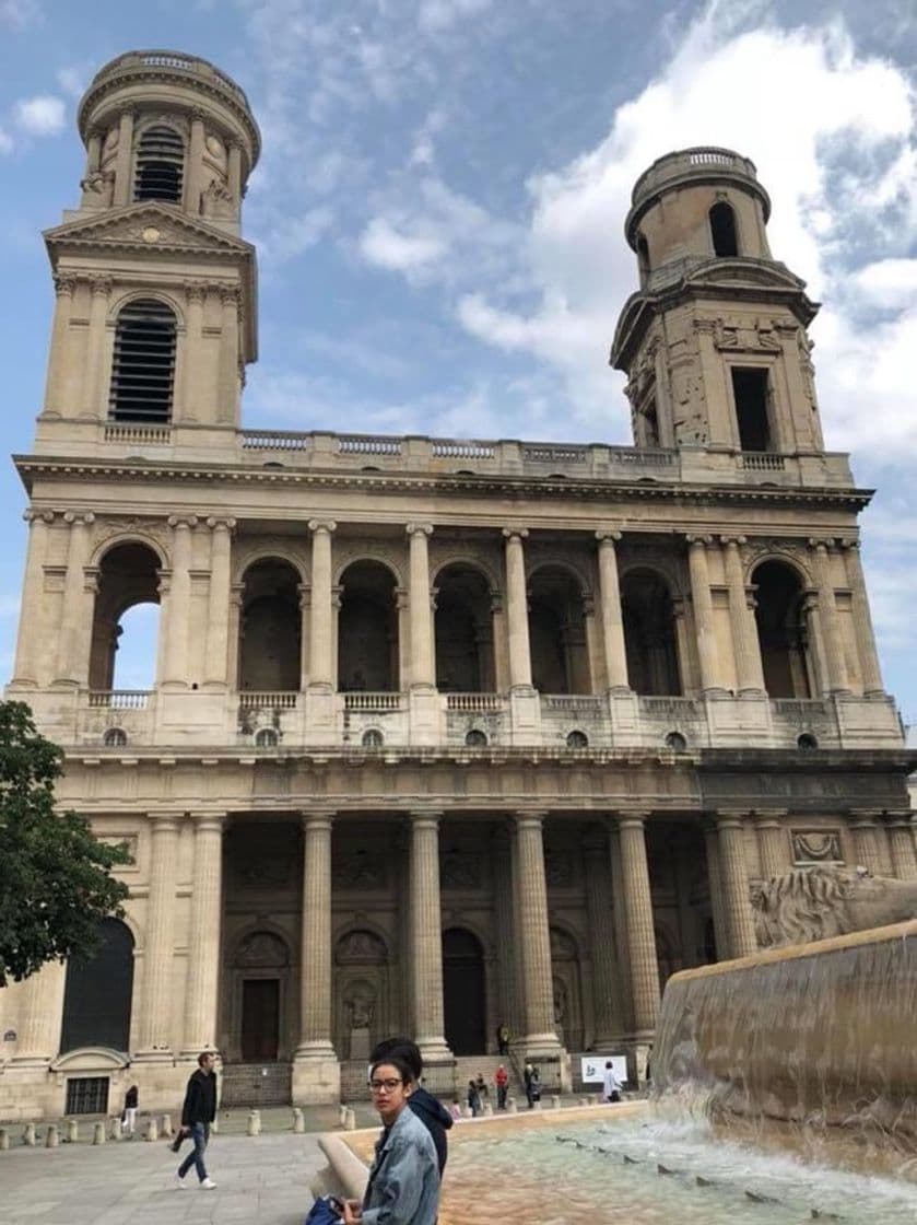 Place Iglesia de Saint-Sulpice