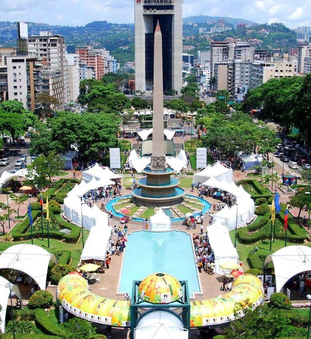 Lugar Plaza Altamira