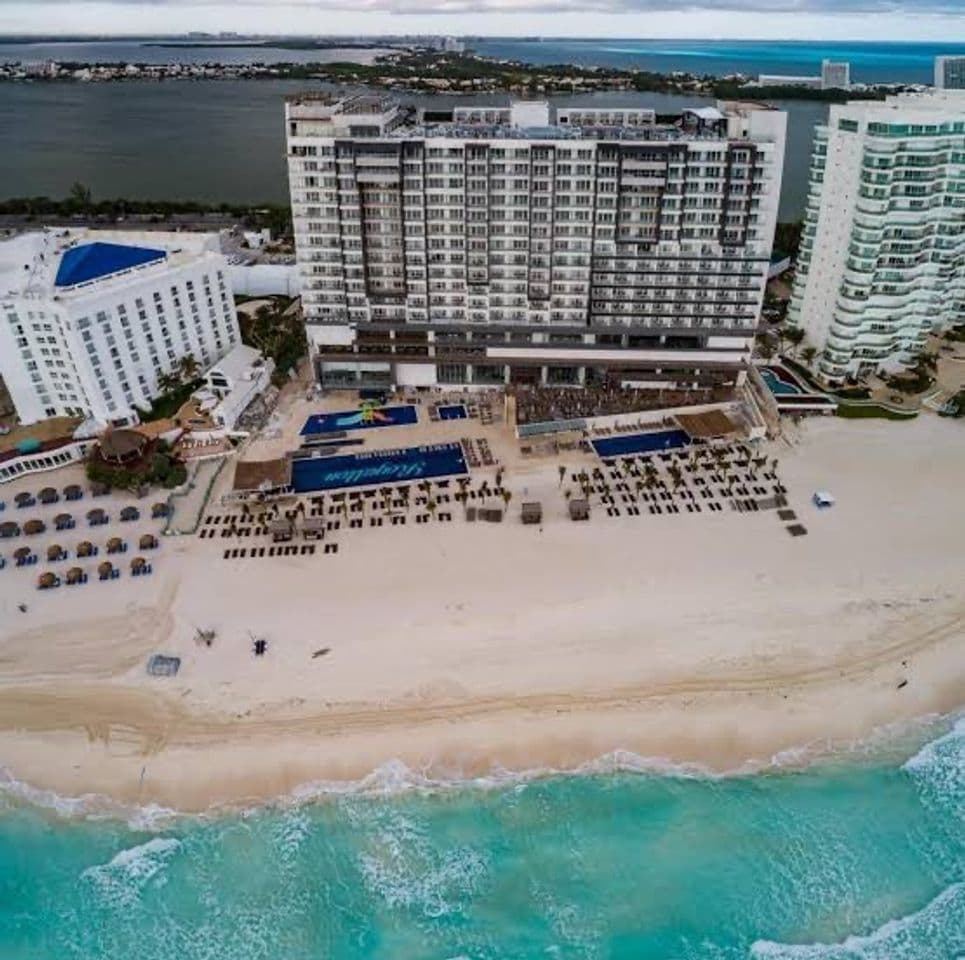 Lugar Royalton Suites Cancun