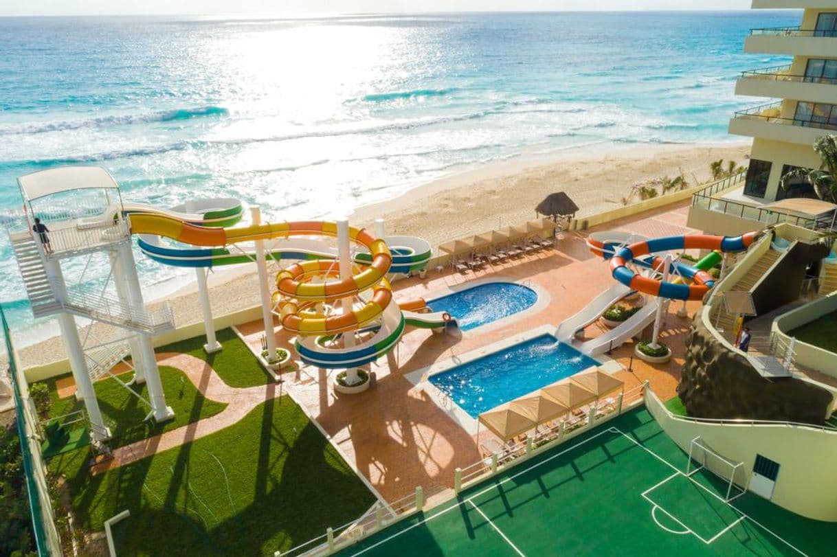 Place Crown Paradise Club Cancun