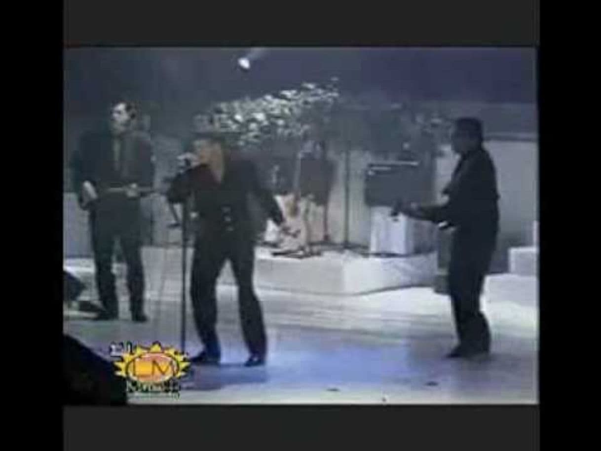 Fashion Luis Miguel-Ahora Te Puedes Marchar-GIra 20 años - YouTube