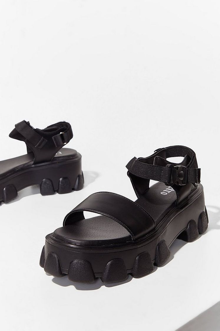 Moda PU Mega Cleat Sandals | Nasty Gal