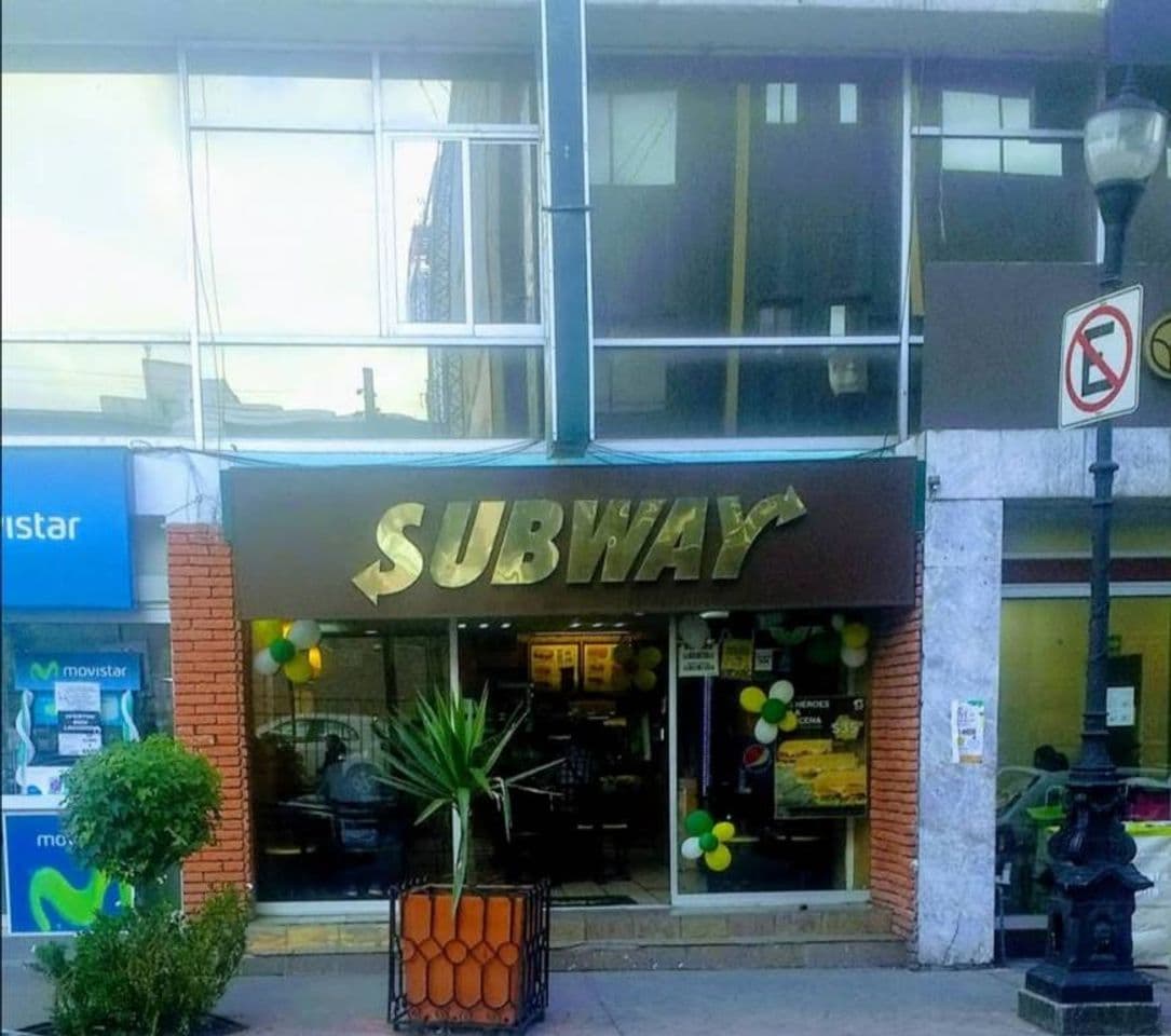 Restaurants Subway Centro