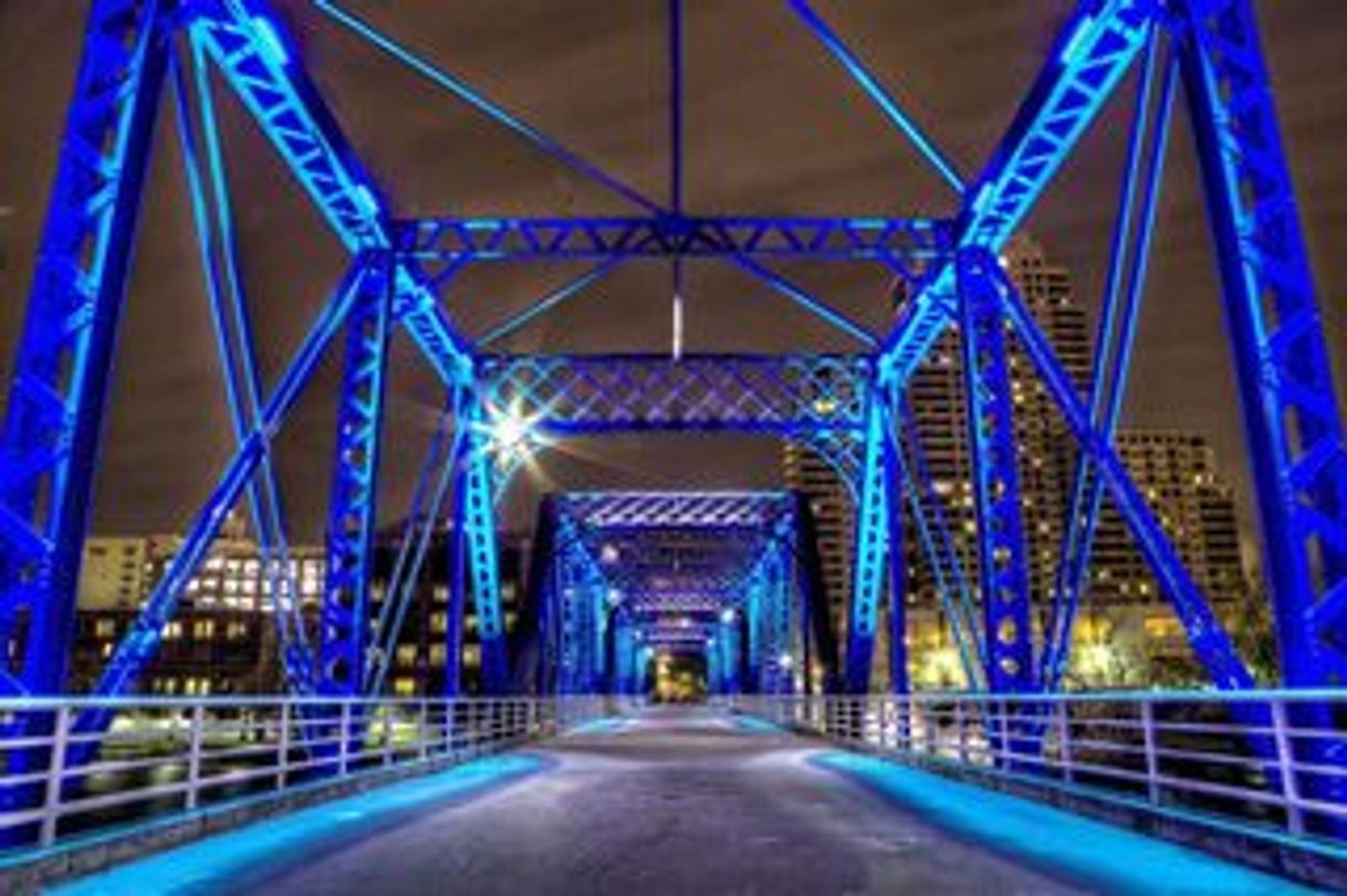 Lugar The Blue Bridge