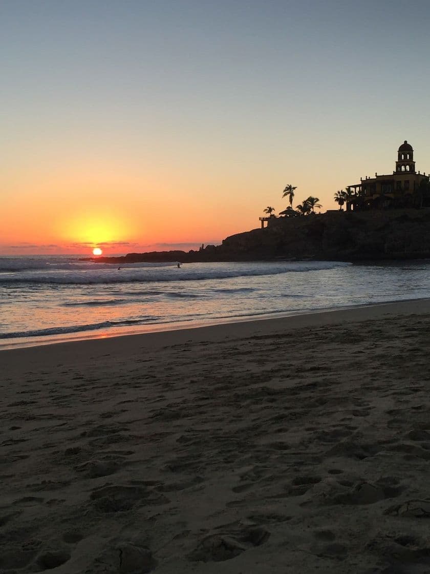 Place Playa Cerritos - Public Beach