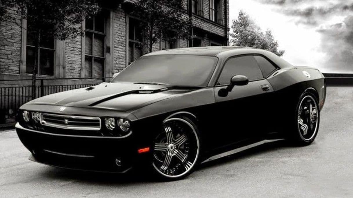 Fashion Dodge Challenger, una bestia 👹