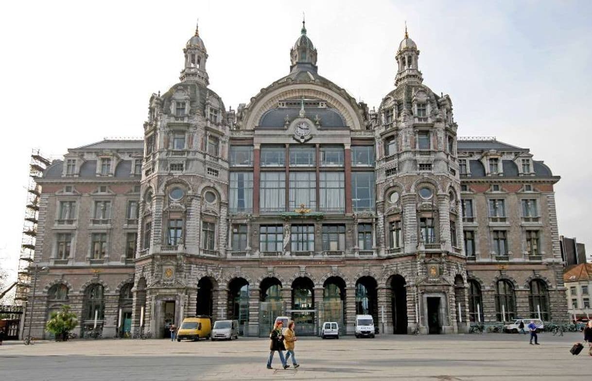 Place Antwerpen-Centraal