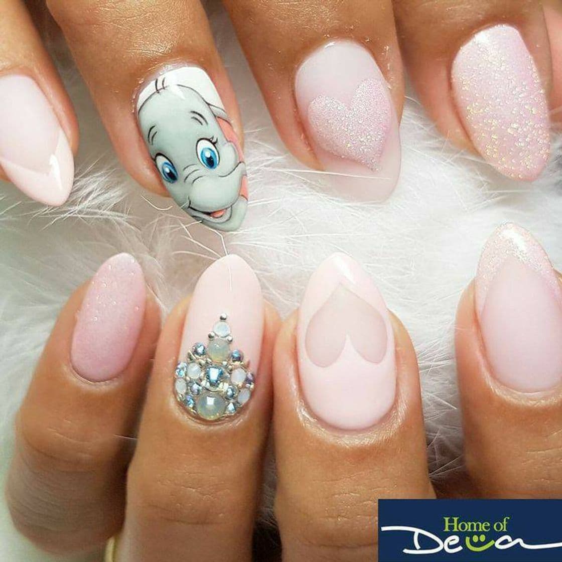 Moda Unhas Disney