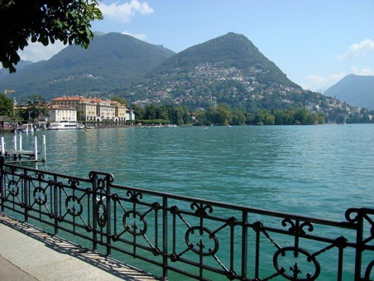 Place Lago di Lugano