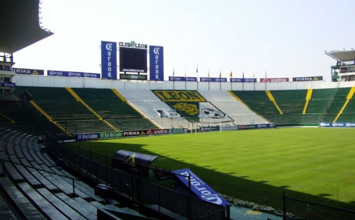 Lugar Estadio Nou Camp