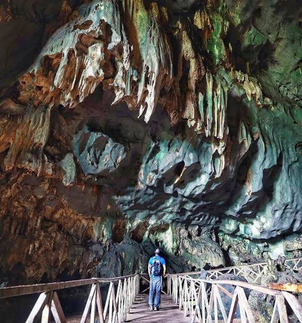 Place CUEVA DE LAS LECHUZAS