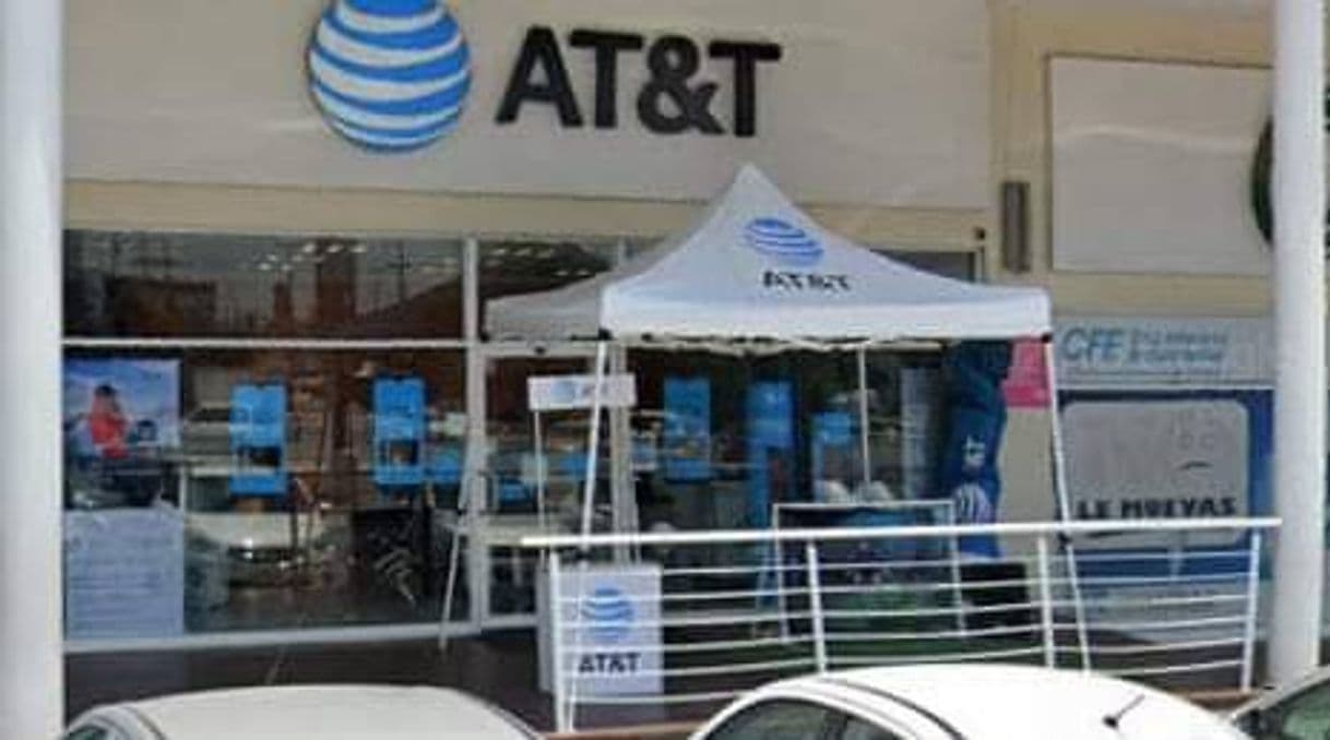 Fashion At&t sucursal plaza Altea Lincoln MTY 