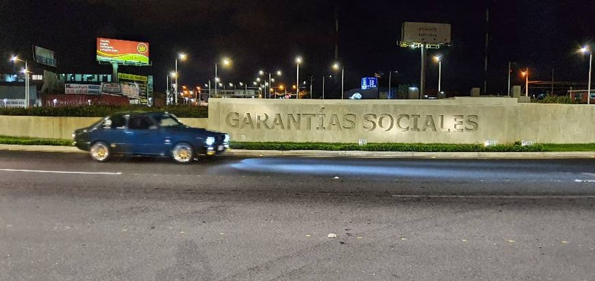 Place Rotonda de las Garantías Sociales