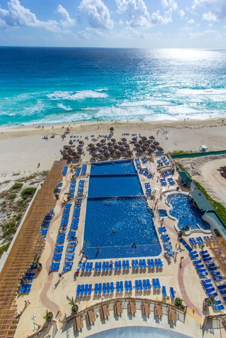 Lugar Seadust Cancun Family Resort