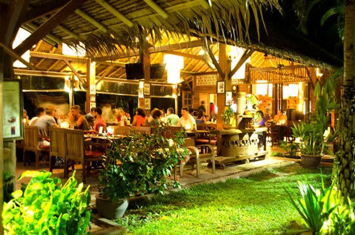 Restaurantes Nuch's Green Talay Restaurant