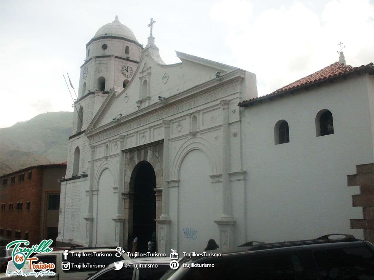 Lugar Catedral de Nuestra Señora de la Paz