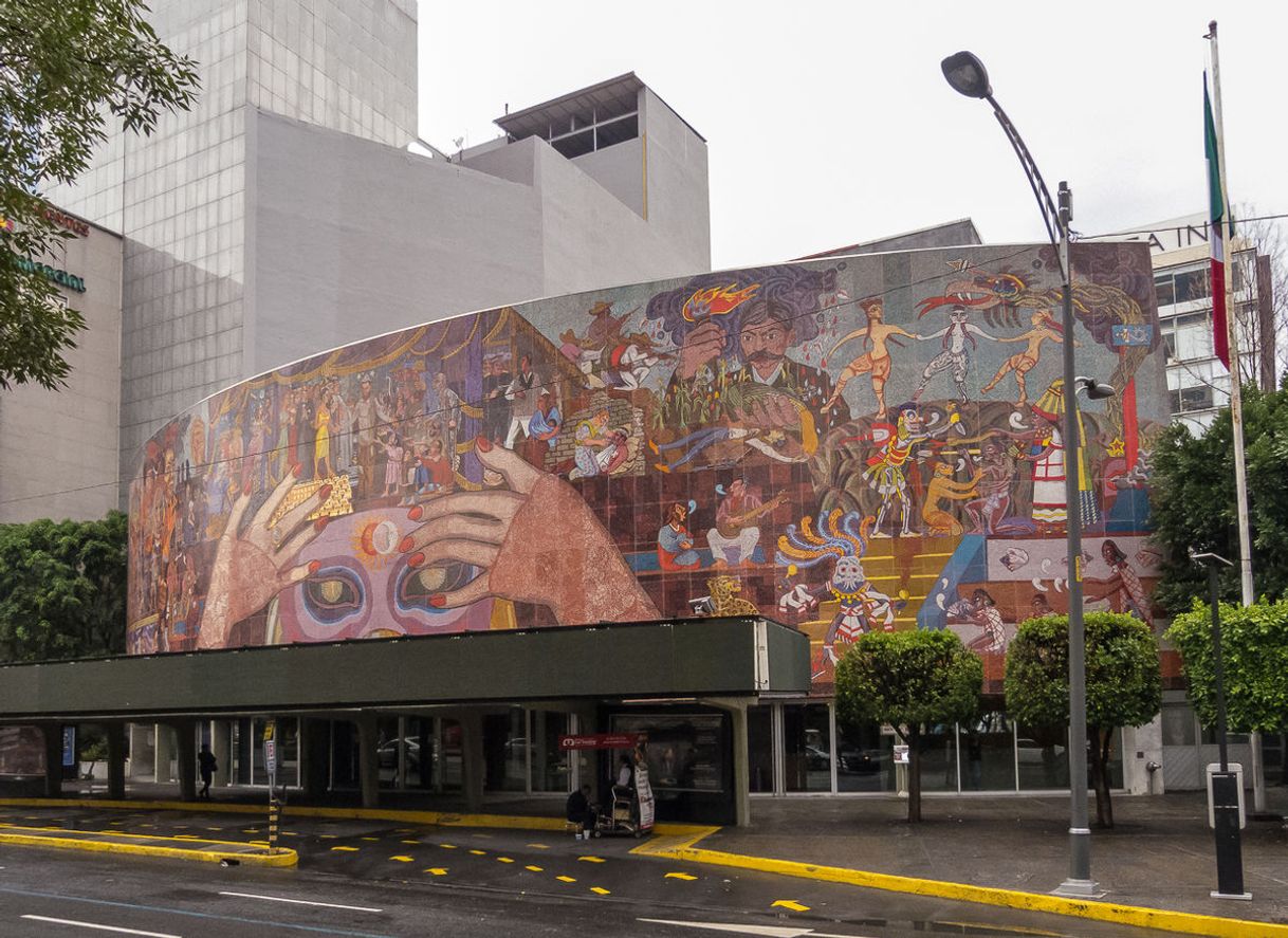 Lugar Teatro de los Insurgentes