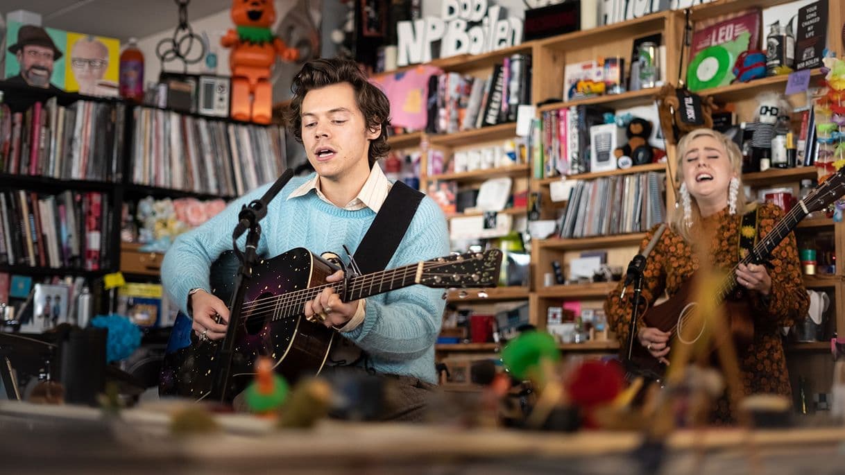 Moda Tiny Desk 