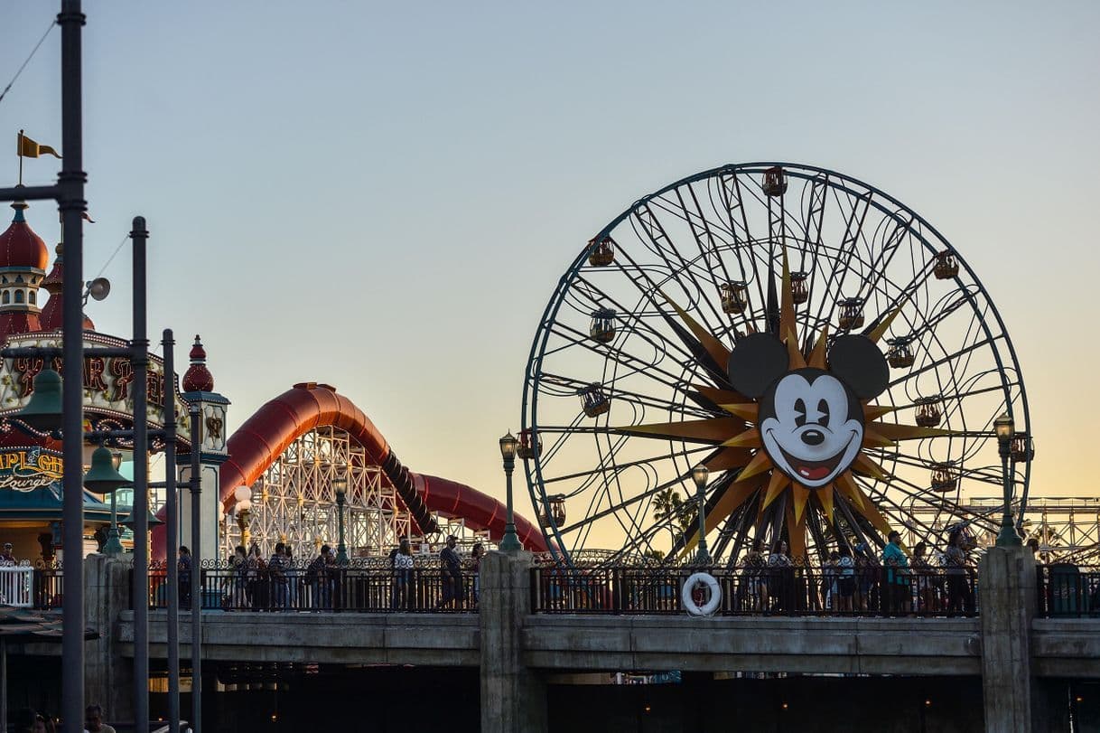 Lugar Disney California Adventure Park