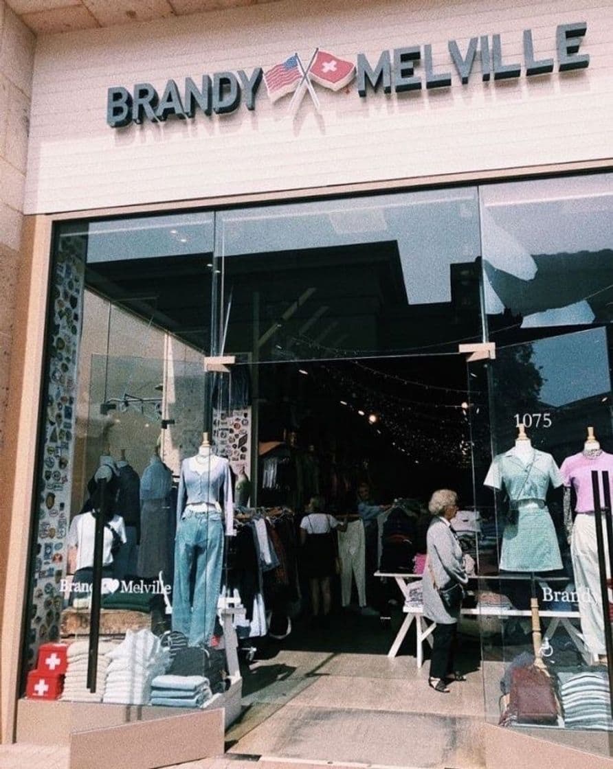 Lugar Brandy Melville