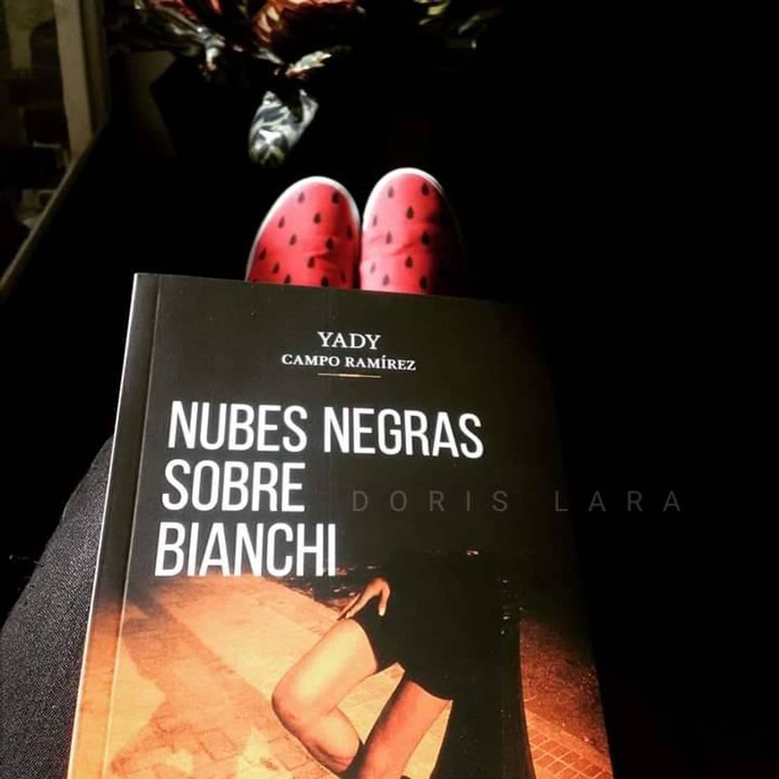 Fashion Nubes Negras sobre Bianchi