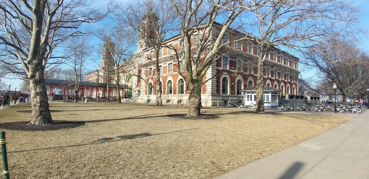 Place Ellis Island