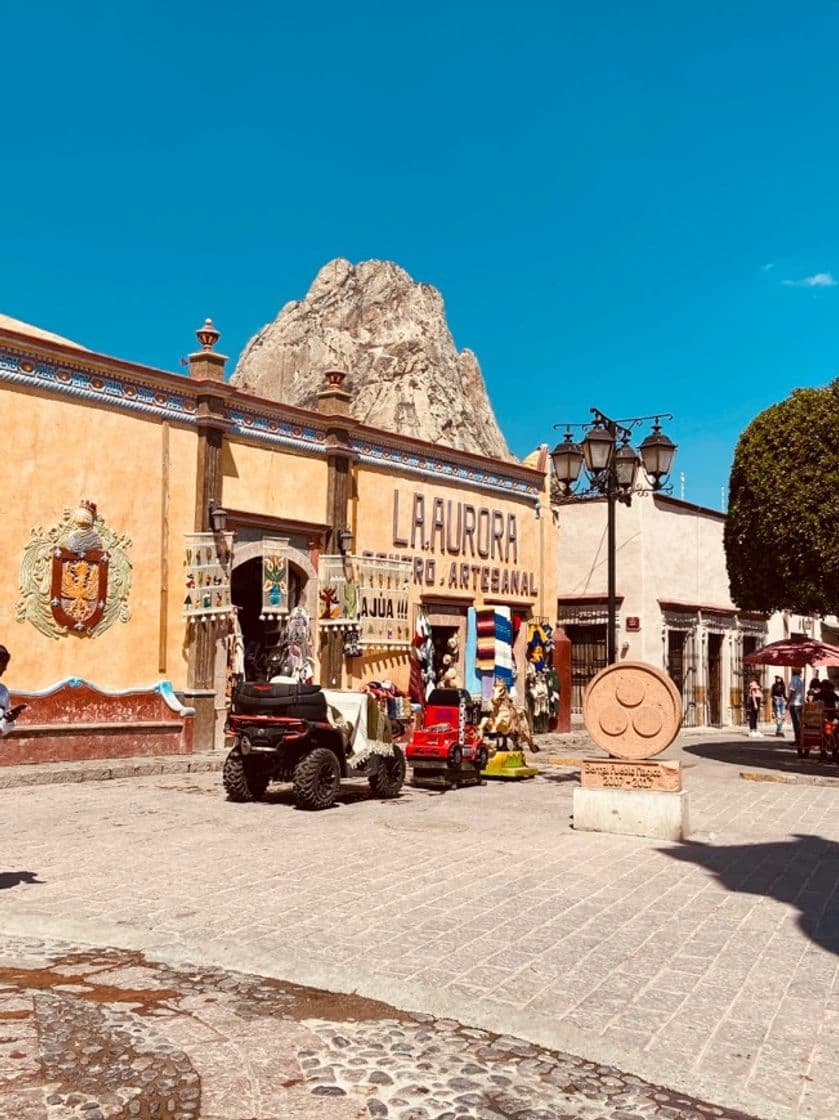 Place Peña de Bernal