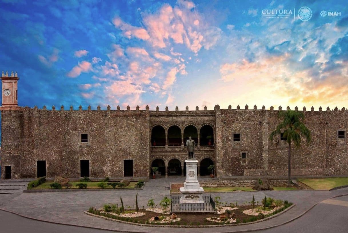 Lugar Palacio de Cortés