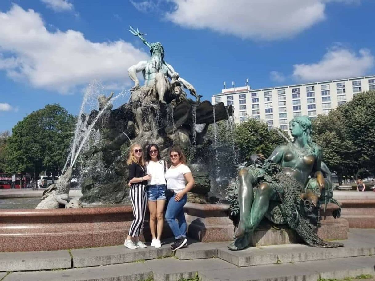 Place Fuente de Neptuno