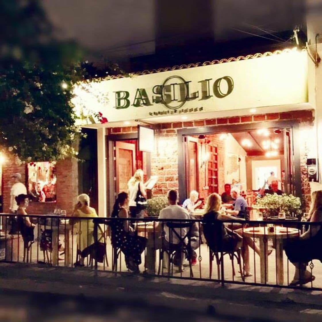 Restaurantes Basilio Comer & Beber