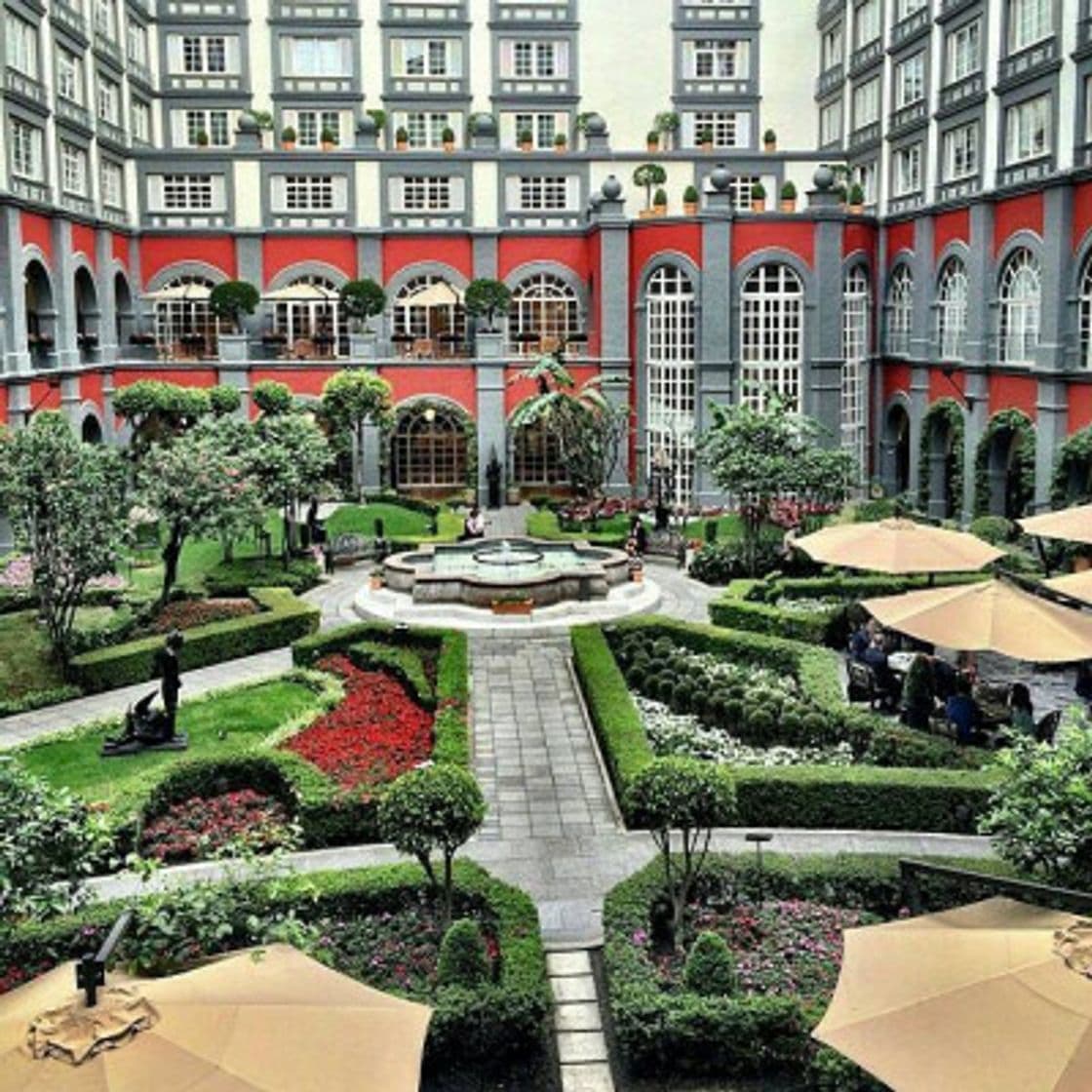 Place Four Seasons Hotel Mexico City