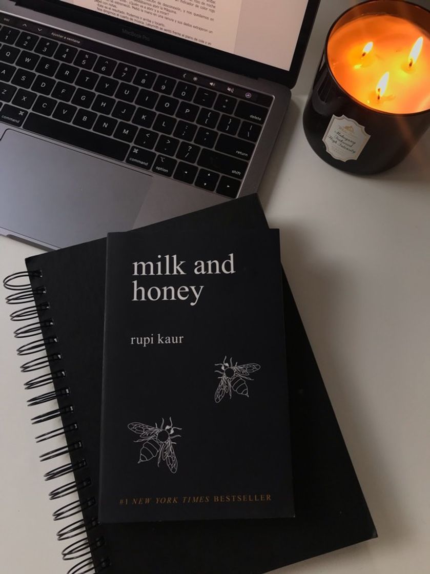 Moda Milk and honey de Rupi Kaur