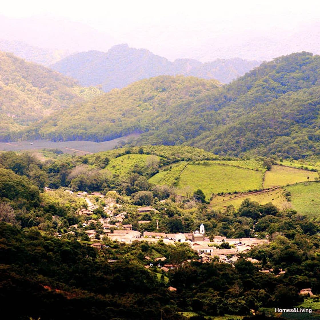 Place San Sebastián del Oeste Centro