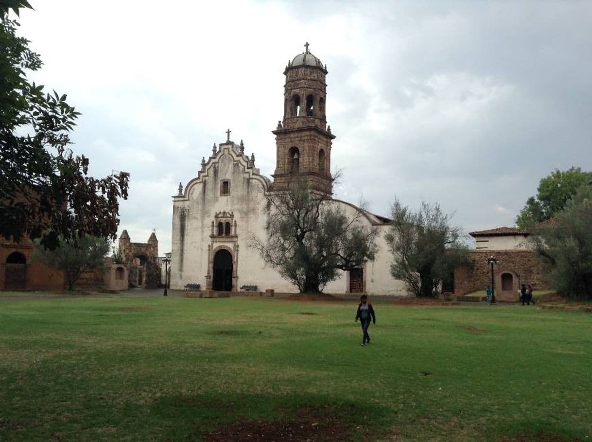 Place Tzintzuntzan