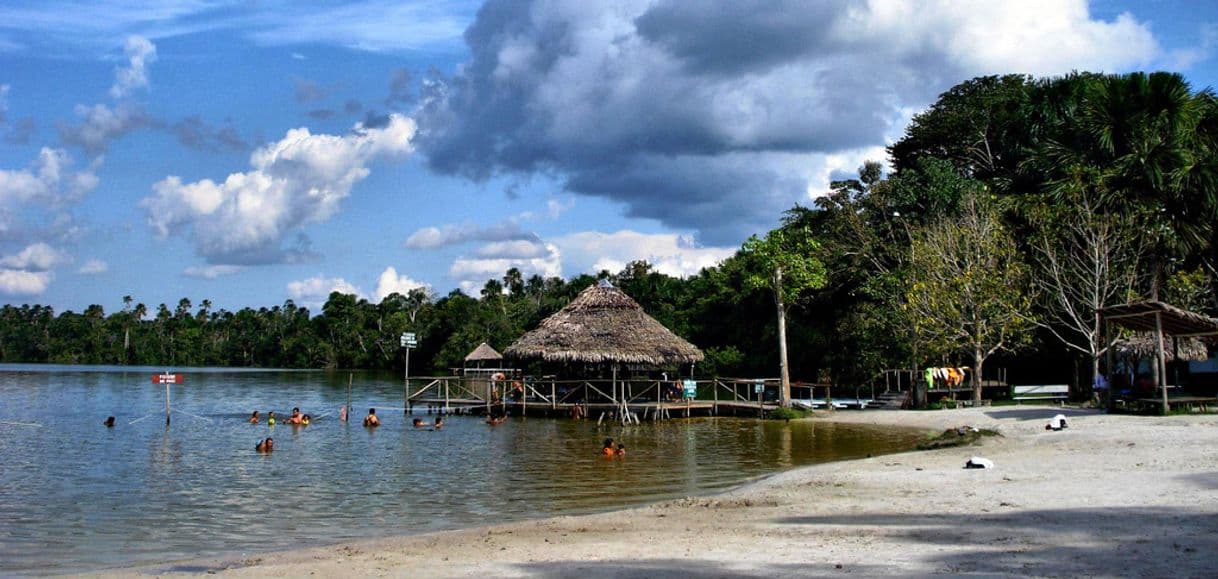 Lugar Laguna Quistococha - Iquitos - Perú