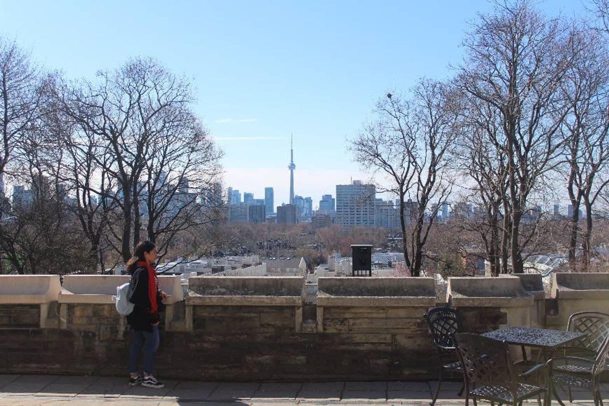 Place Casa Loma