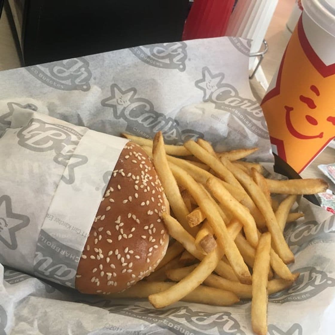 Restaurants Carl's Jr.