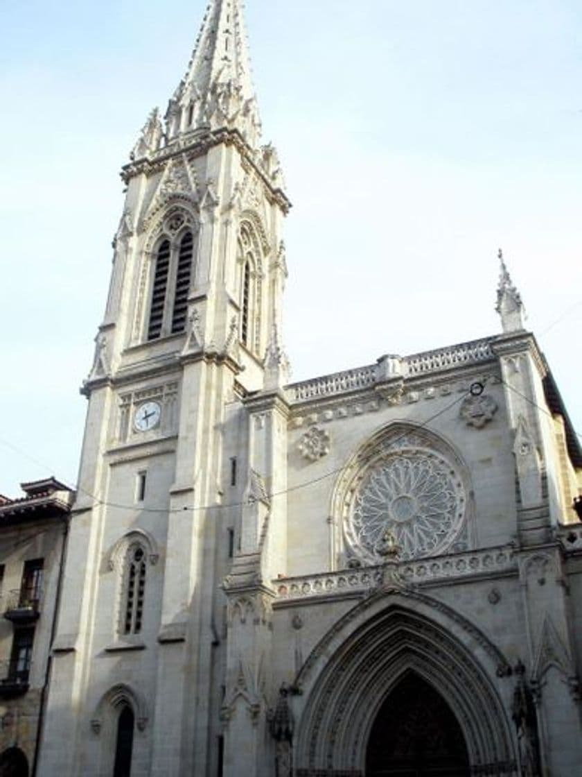 Lugar Catedral de Santiago (St. James' Cathedral）