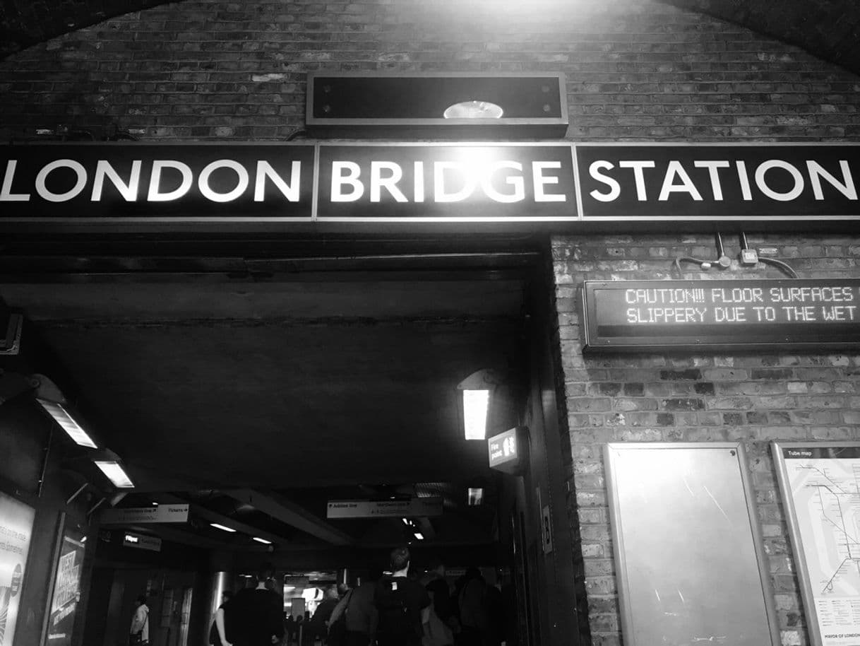 Lugar London bridge station