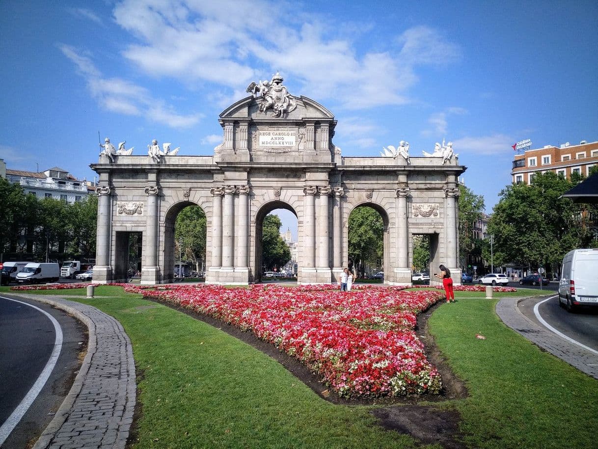 Place Puerta de Alcalá