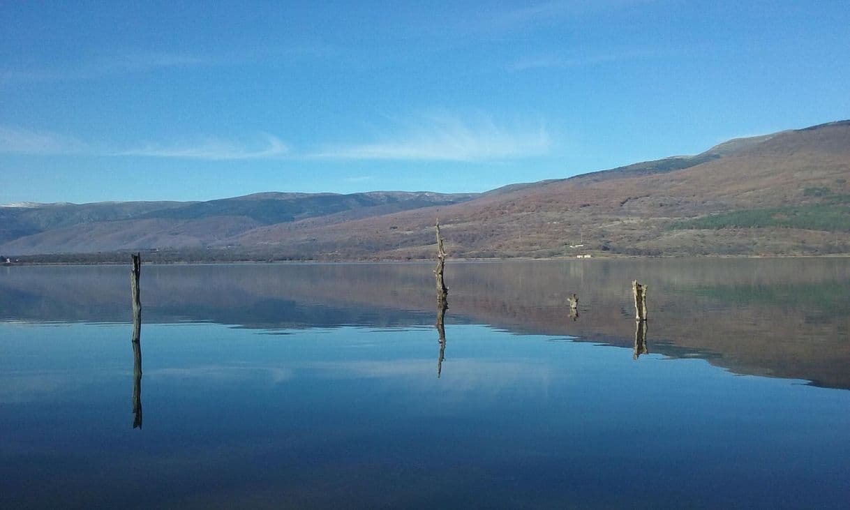 Place Embalse De Pinilla