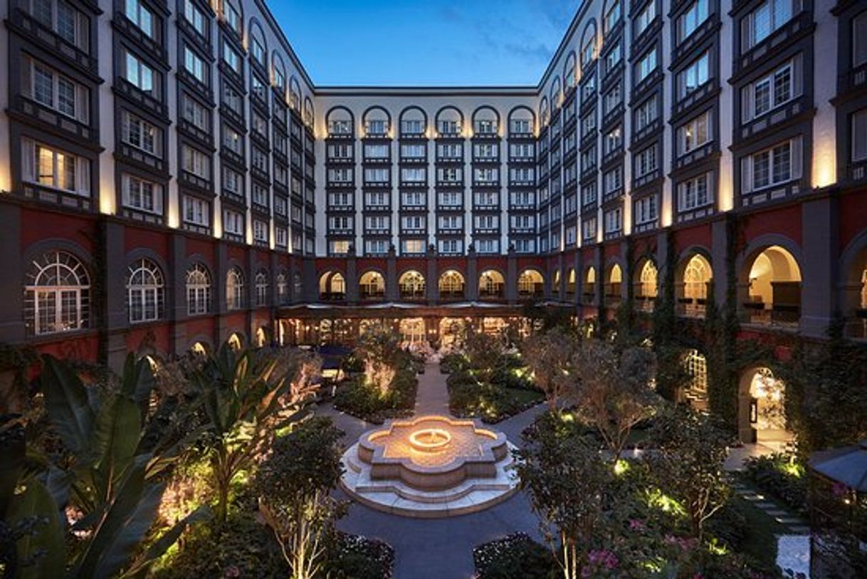 Place Four Seasons Hotel Mexico City