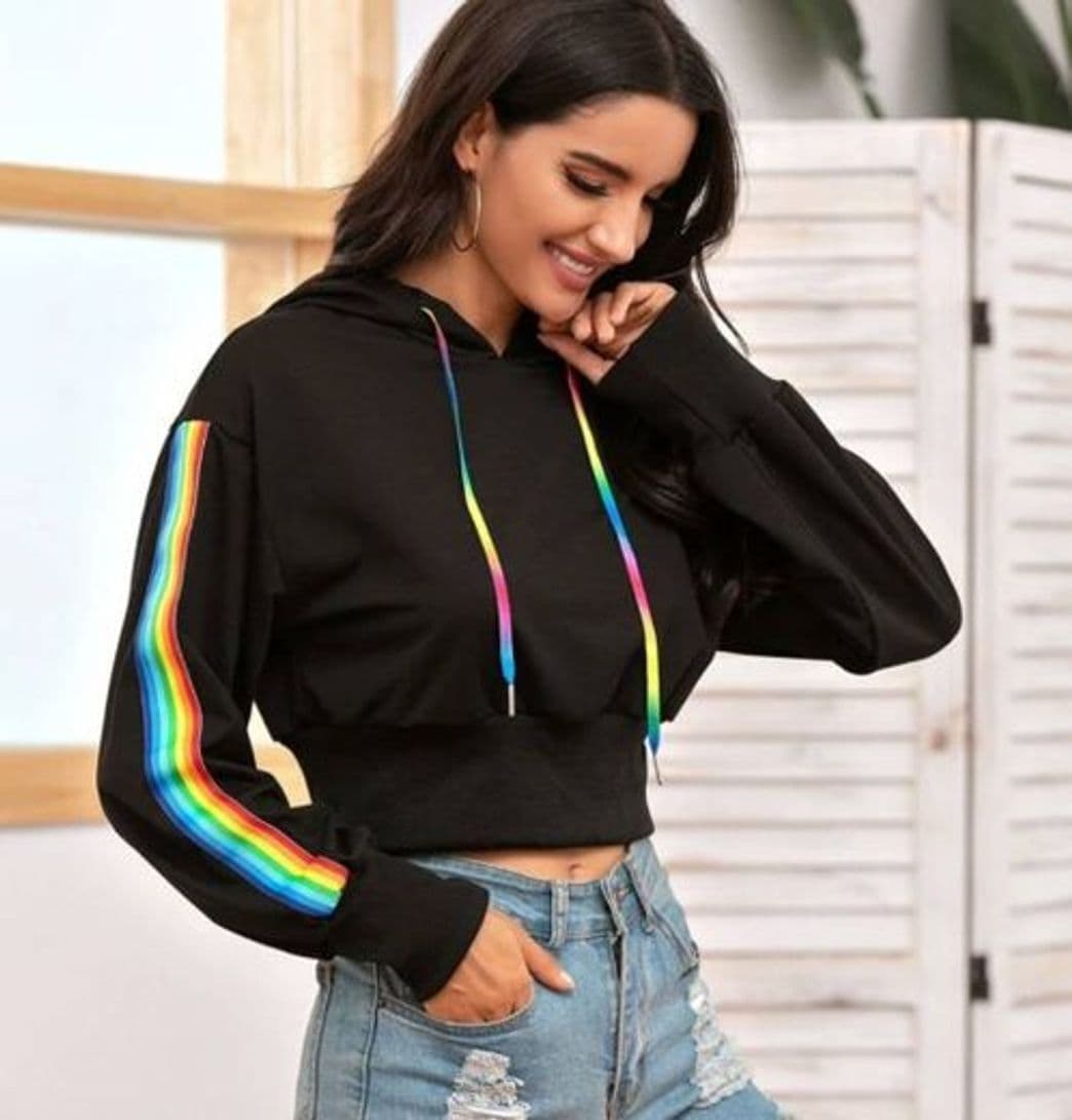 Moda Capucha Negra Con Rayas Arcoiris