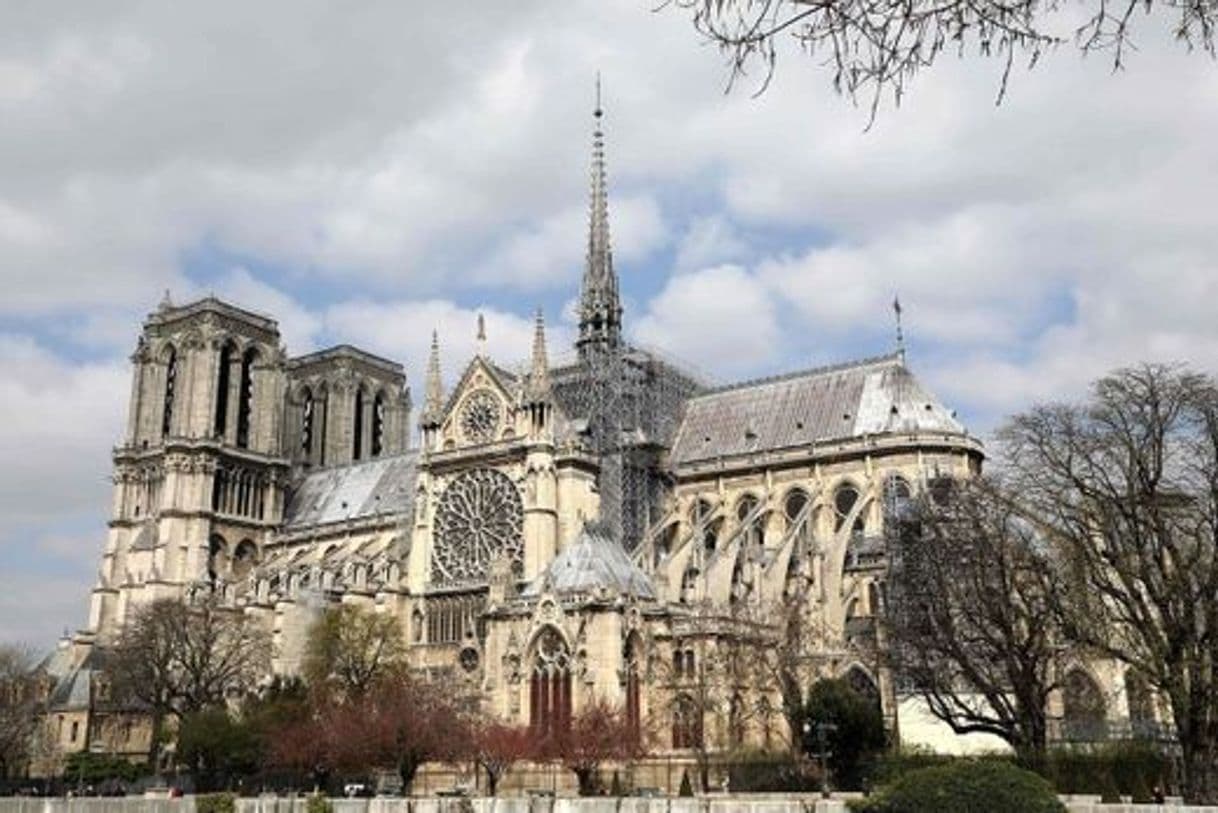 Lugar Notre Dame