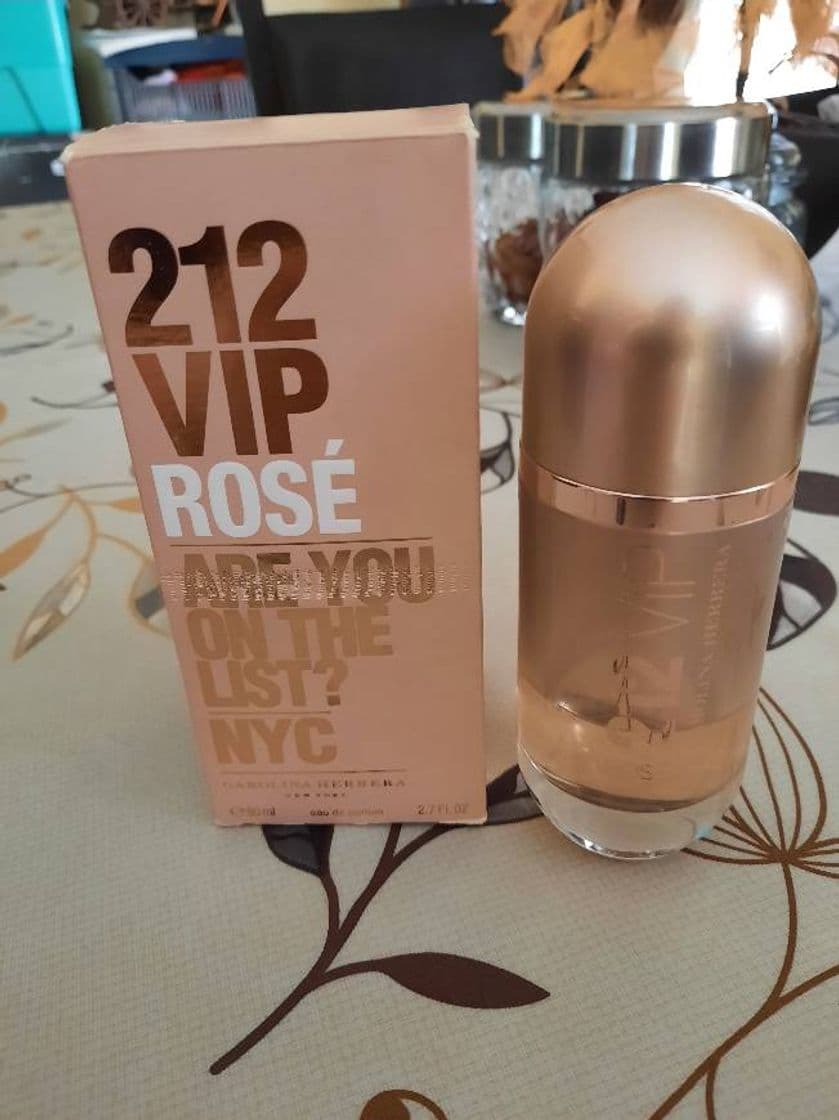 Belleza Carolina Herrera 212 Vip Rosé Perfume